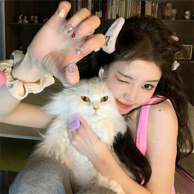 抓着彩虹的男人